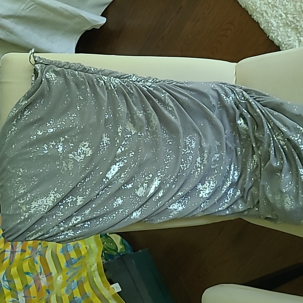 One shoulder Liquid silver. Xxl. Side zip.